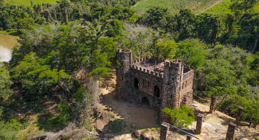 Castelo Scravoni: um passeio encantador em meio à natureza de Caconde